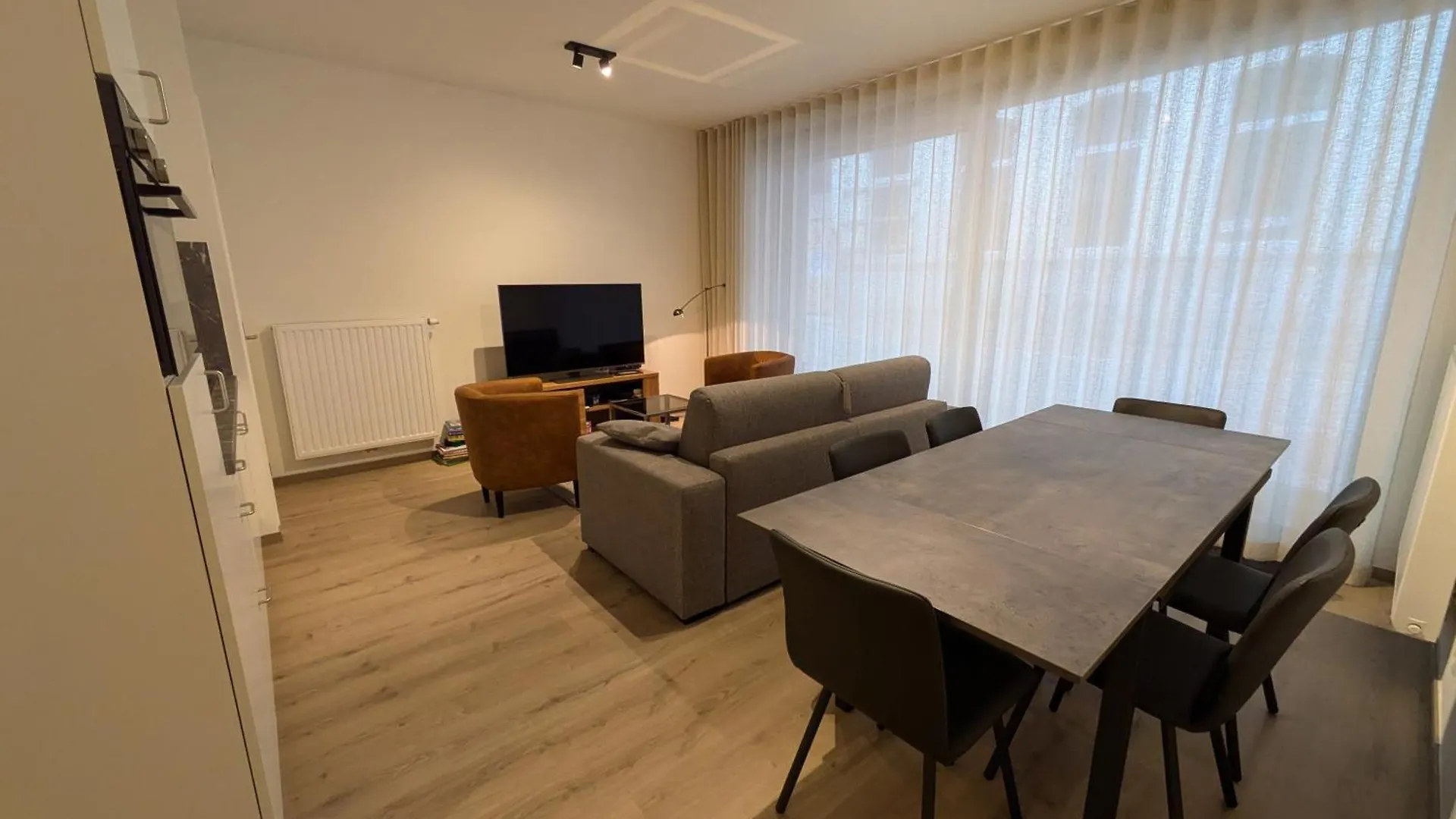 New Modern Apartment In The Heart Of Ostend T73